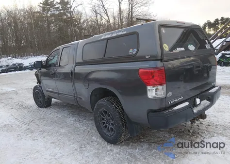 2013 Toyota Tundra Grade 4.6L V8 из США, поврежденный, VIN 5TFUM5F11DX044489